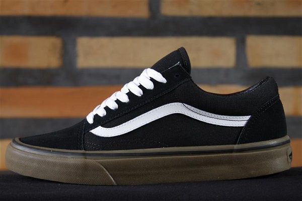 TENIS VANS OLD SKOOL - New York Store Paraguay - Tienda de Ropas, Accesorios y Calzados