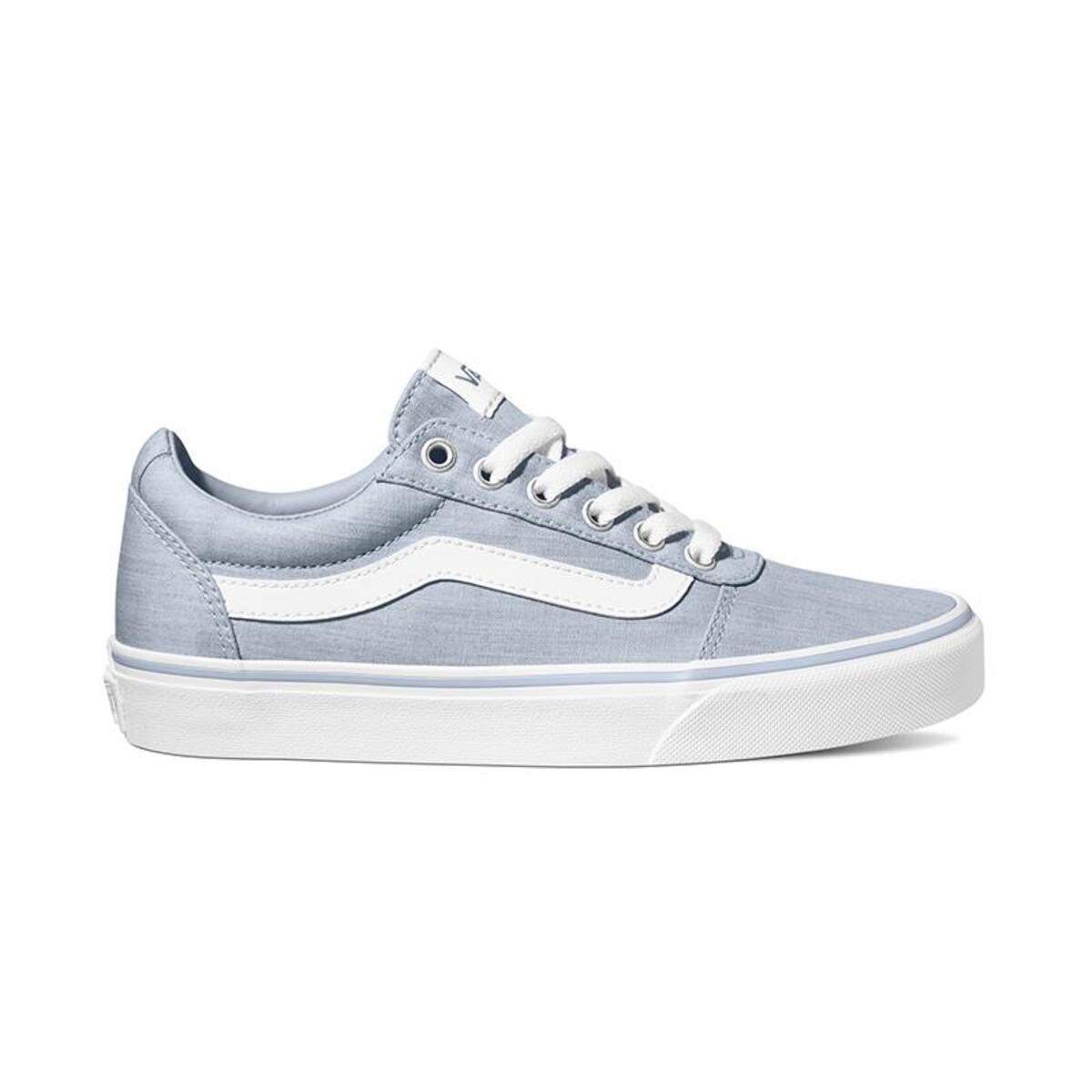 vans grises y celeste