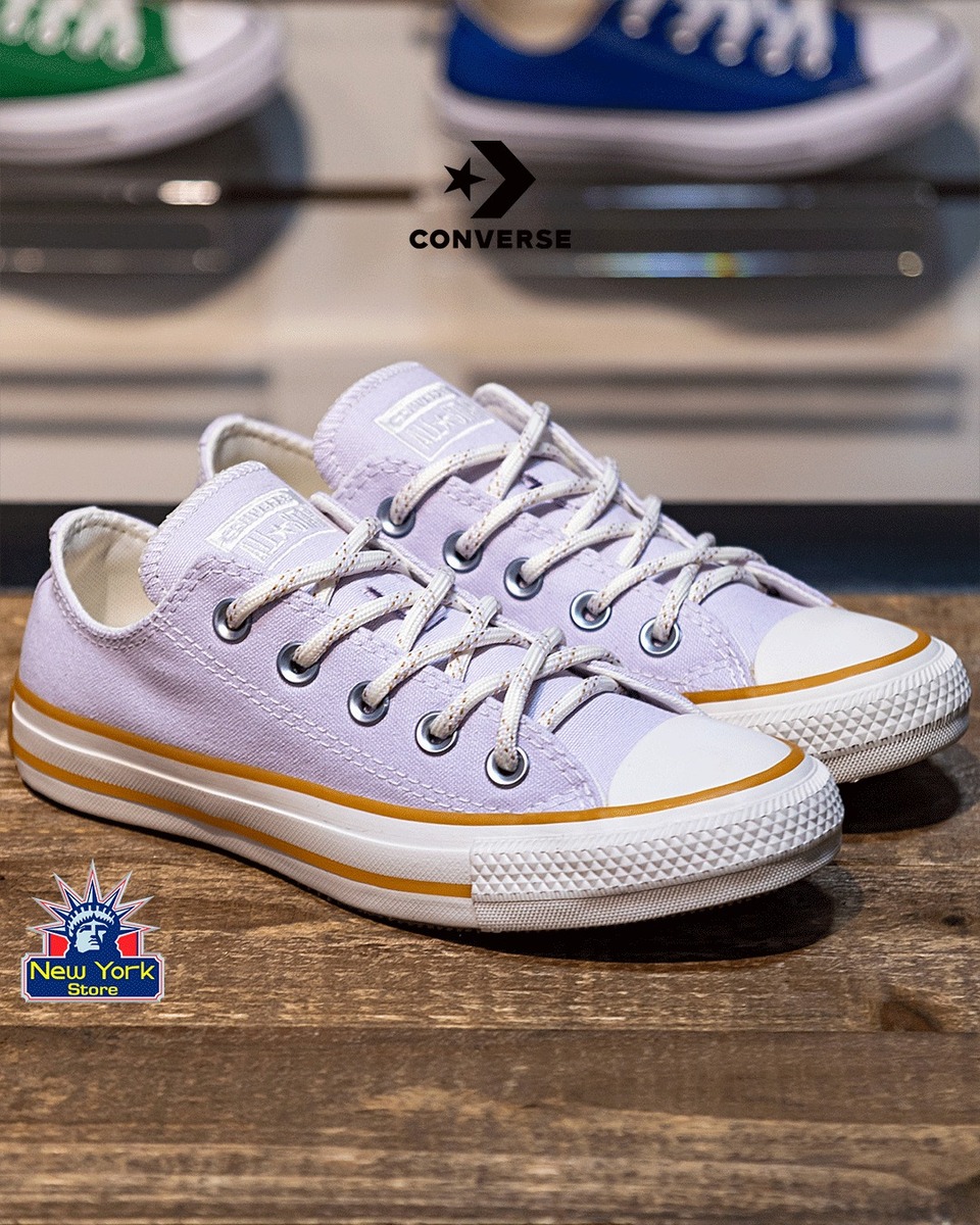 converse lila
