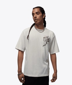 REMERA NIKE JORDAN BROOKLYN SHATTERED OVERSIZE
