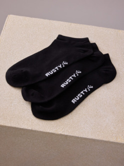 MEDIA RUSTY RUKET NEGRO