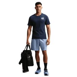 REMERA NIKE TEE TRAIN STICKERS AZUL